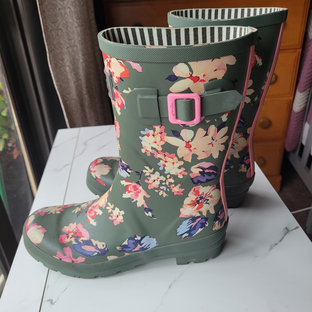 Joules Green and Pink Winter Rain Boots Floral Design